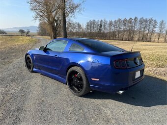 Prodám Ford Mustang 3,7 - 6