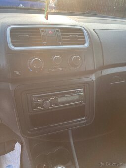 Skoda roomster 1.2 i 51 KW - 6