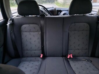 •Škoda Fabia 1.4i 16v, rok vyrobí 2004 , STK platná - 6