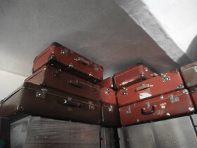 Kufry cestovní, staré, retro, více kusů za 300 kč - 6