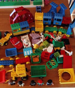 LEGO DUPLO - BIG CASE - kostičky (1.000ks) a desky - 6