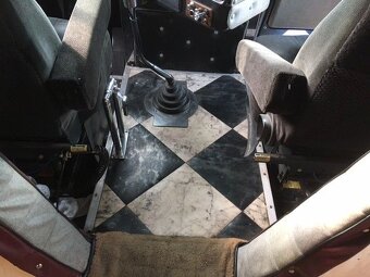 Freightliner FLC 1985 - výborný stav - 6