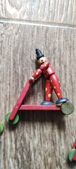 Dřevěné figurky a autíčka - 6
