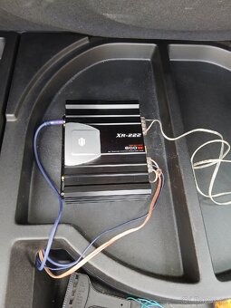 Basový reproduktor do auta JBL - 6