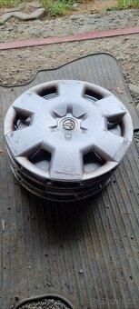 Barum quartaris 5 195/60/15 - 6