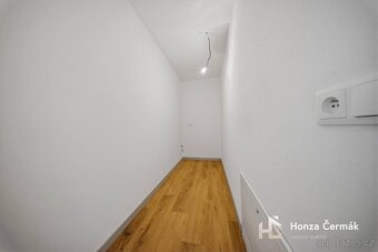 Prodej nadstandardního domu v obci Padochov - Oslavany - 6