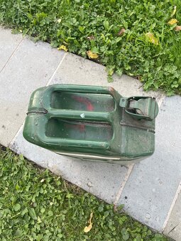 Kanystr na benzin - 6