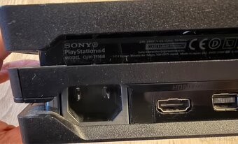 PlayStation 4 Pro 1TB CUH-7116B - 6
