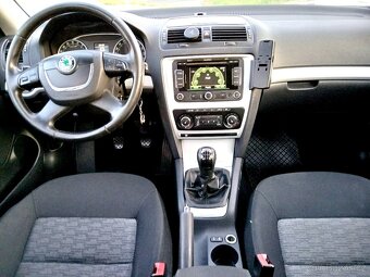 Škoda octavia facelift 2,0, TDI, 103KW, R, V, 2009 - 6