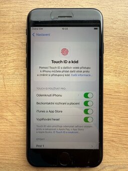 Prodám iPhone SE 2020 – 64 GB – černý - ZÁNOVNÍ - 6