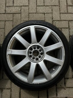 Set litých kol ET35 225/40 R18 - 6