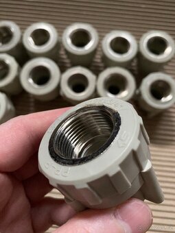 Nové PPR přechody 25 x 3/4" - vnitřní, vnější kovový závit - 6