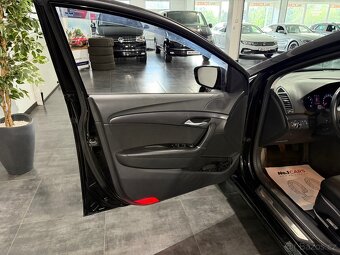 Hyundai i40 2,0 GDI KAMERA VÝHŘEV TOP - 6