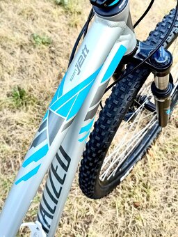 Dámské horské kolo Specialized Jett Sport, kola 29", rám M - 6