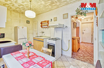 Prodej bytu 2+1, 77 m², Ostrov, ul. Komenského - 6