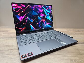 14 OLED DOTYK_LENOVO YOGA 7 14AHP9_R7-8840HS_AMD RADEON 780 - 6