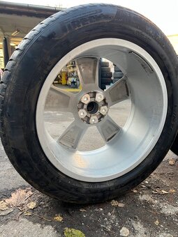 Sada zánovních zimních ALU kol Audi |5x112, 235/55/19| - 6