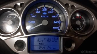 YAMAHA X-CITY 250 - 6