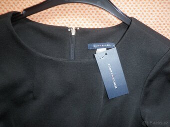 černé šaty zn. Tommy Hilfiger - vel. S - nové - 6