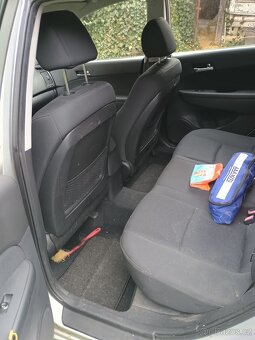 Prodám Hyundai i30 kombi CW - 6