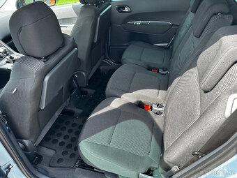 Peugeot 5008 1.6 16v - 103 tis km - 7 míst - 6