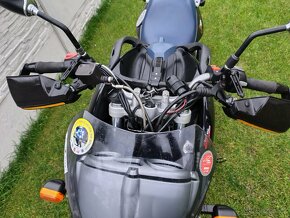 Bmw f 650 cs - 6