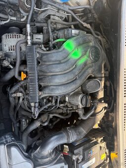 Náhardní díly - Volkswagen Touran 2.0 CNG 80kW r.v. 2007 - 6
