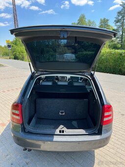 Škoda Octavia II L&K 2.0TDI, PDC, Navi - 6