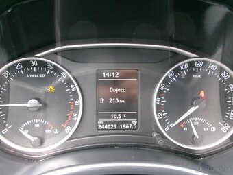 ŠKODA OCTAVIA 2,0 TDi KOMBI - 6