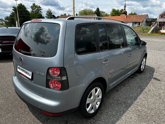 VW TOURAN 2,0 TDI - FREESTYLE - 7 MÍST - NAVI - SUPER STAV - 6