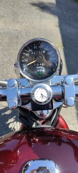 Suzuki Intruder VS 800 - 6
