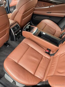 BMW 550i GT X-DRIVE, XENONY, KŮŽE, TOP CENA - 6