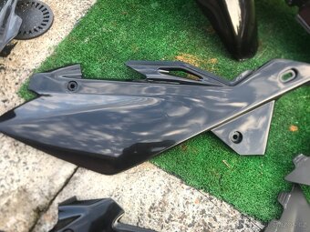 Plasty husqvarna sm/wre/wr/cr 125 - 6