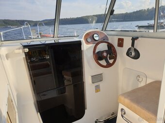 Elektroloď Poseidon King Fisher 570 48V - 6