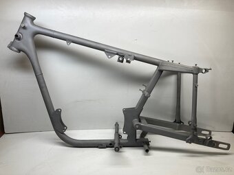 PÍSKOVÁNÍ/LAKOVÁNÍ - 6