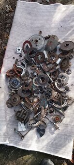 Prodám náhradní díly na veteráni - 6