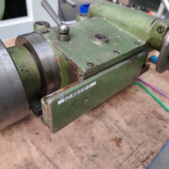 Dělící stůl (hlava) DECKEL pro nástrojařskou frézku - 6