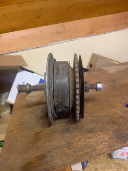 Jawa brzdový štít s paknami,rozeta,talíř rozety ašroub kola - 6