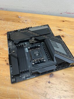 ASROCK X870E Taichi///Socket AM5 // Funkční,záruka - 6