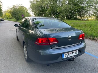 Volkswagen Passat B7 - 6