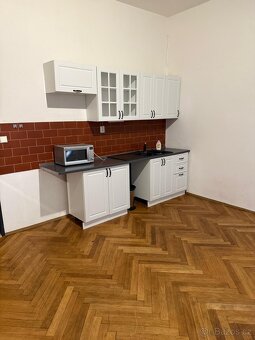 🏡 Pronájem bytu 1+kk, 35,3 m² - 6