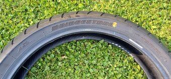Moto pneu Bridgestone 120/70 ZR17, Dunlop 180/55 ZR17 - 6