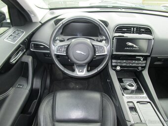 Jaguar F-Pace 2.0 25t AWD R-Sport - 6