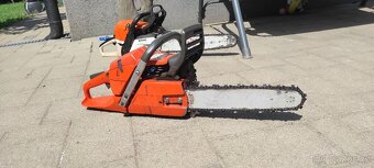 Motorova pila Husqvarna a Stihl - 6