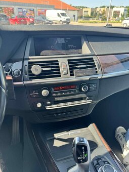 BMW X5 2010 nafta - 6