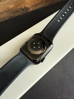 Apple Watch 8 45mm - 6