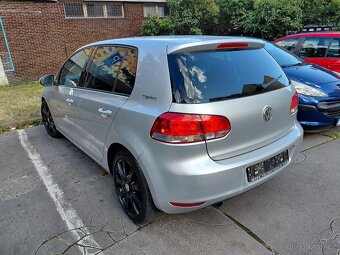 Prodám vw golf 6 1.6 tdi 77 kw 5 dveří model 2011 - 6