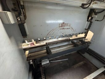 Ohraňovací lis 3100 mm x 110 tun - 6