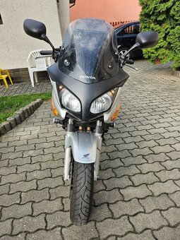 🏍️ Honda CBF 600S (r.v. 2006) – spolehlivá stříbrná klasika - 6