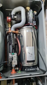 Plynový kotel kondenzační Bosch - 6